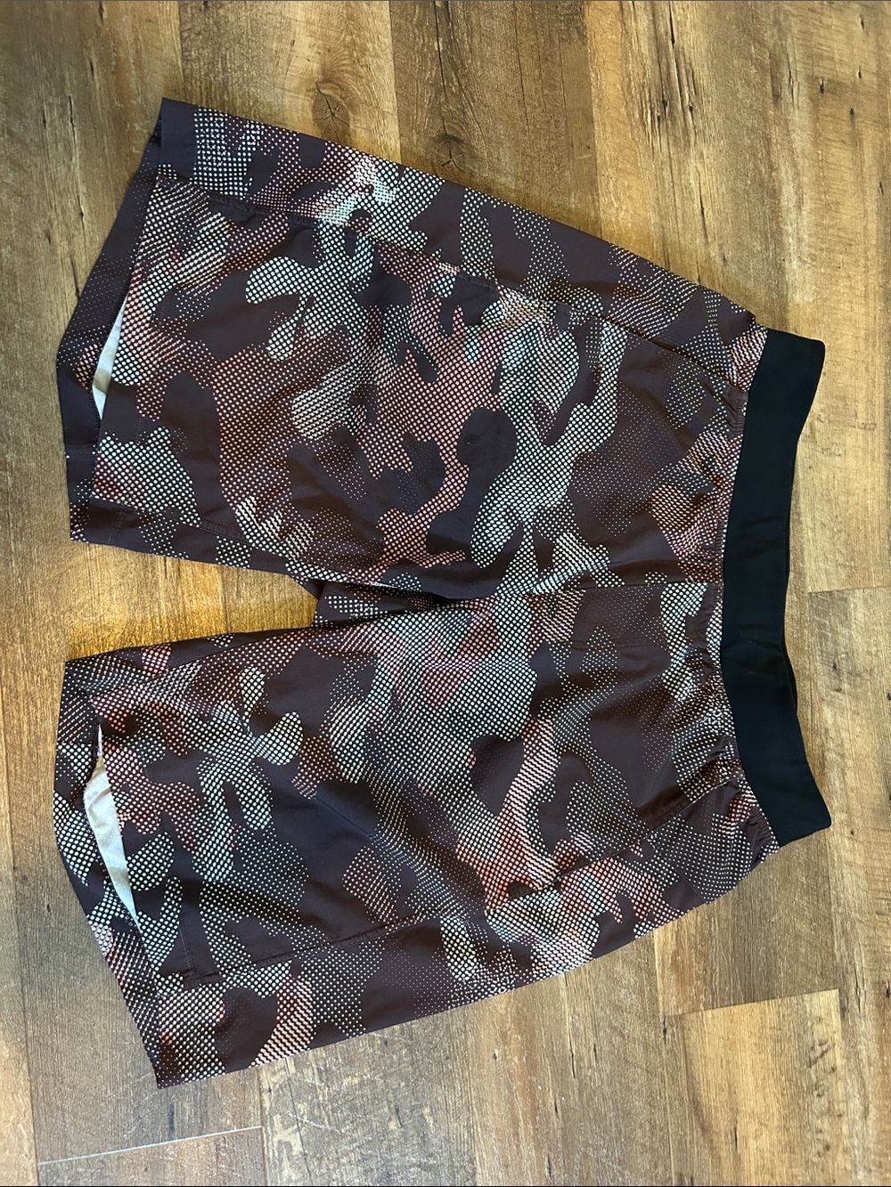 LULULEMON camo shorts TRI COLOR WORK OUT RUNNING limited rare mens large